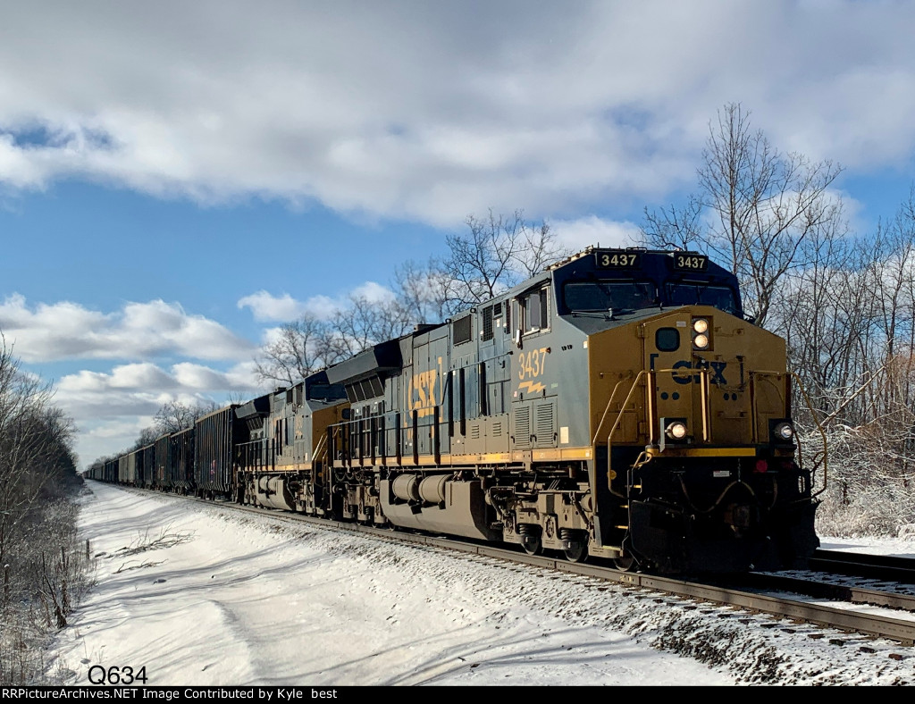 CSX 3437 on Q634